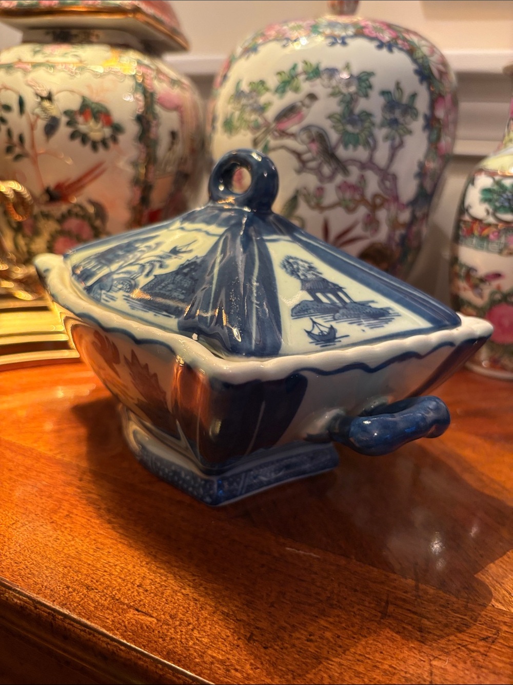 Blue Willow Decorative Porcelain Covered Dish- Classic GrandMillenial Home Decor - Picture 3 of 11
